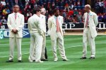 Liverpool-team-before-the-start-of-the-1996-FA-Cup-final-in-white-suits.jpg