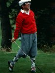 ronnie-corbett-playing-golf-february-1982.jpg