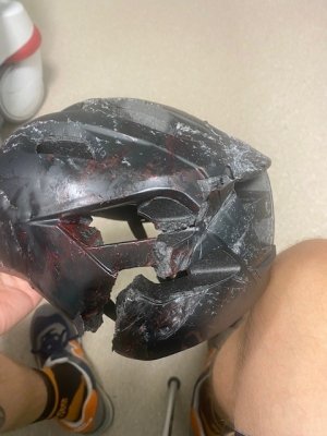 helmet1.jpg