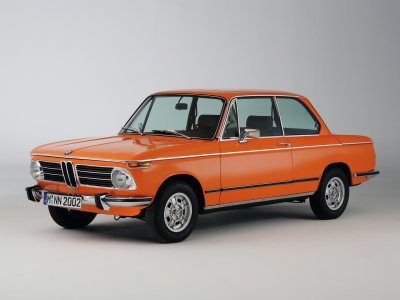 BMW-2002-tii-Reconstructed-Side-Angle-Studio-1920x1440.jpg