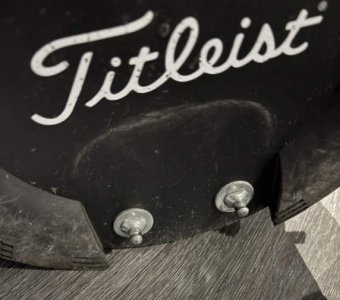 Titleist_bag_Easilock_conversion_compressed.jpg Titleist_bag_Easilock_conversion_compressed.jpg